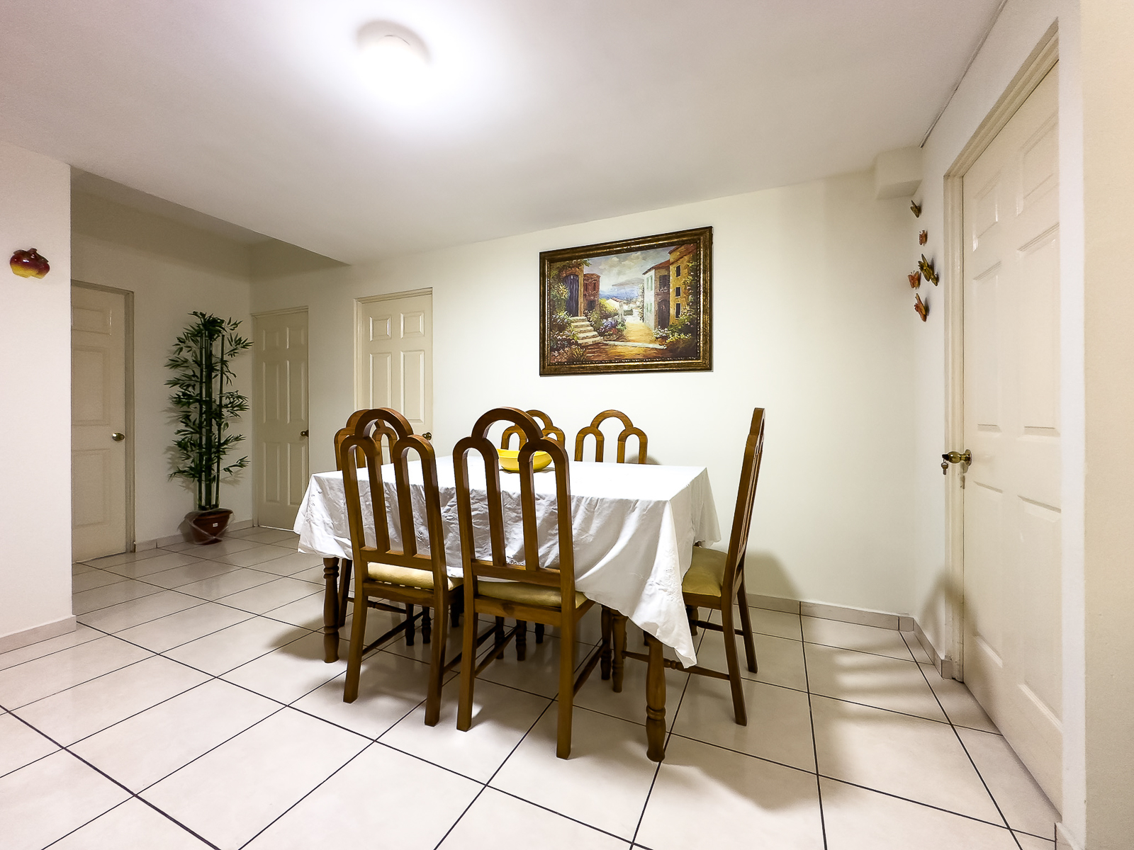 DAA711-2 APARTAMENTO FULL AMUEBLADO EN CONDOMINIO LOS ABETOS, SAN SALVADOR