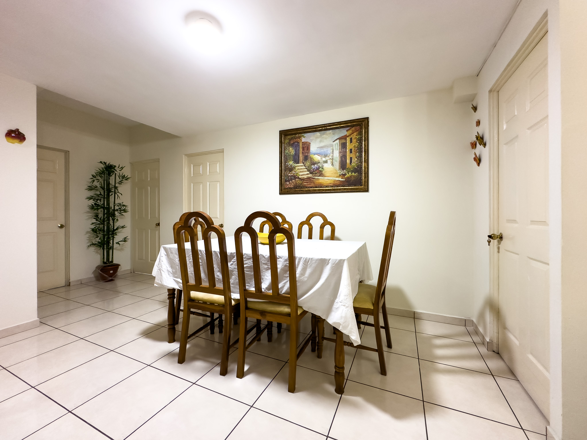APARTAMENTO FULL AMUEBLADO EN CONDOMINIO LOS ABETOS, SAN SALVADOR