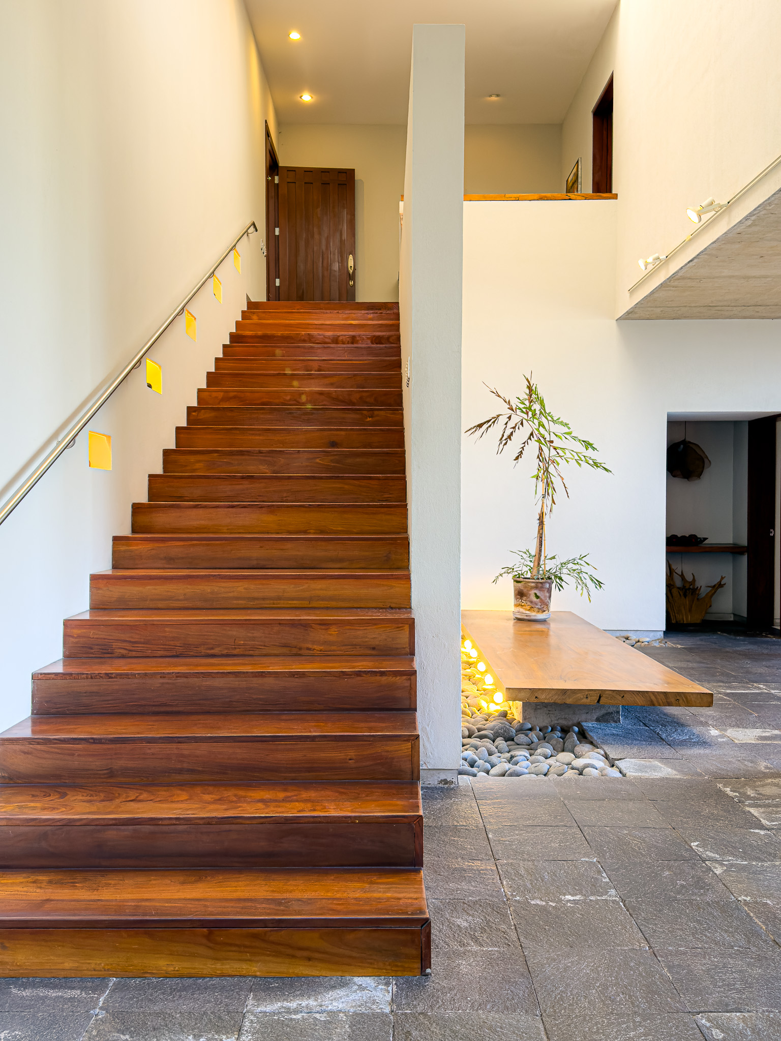 RESIDENCIA EN PORTONES DE MADRE SELVA, ANTIGUO CUSCATLÁN, LA LIBERTAD