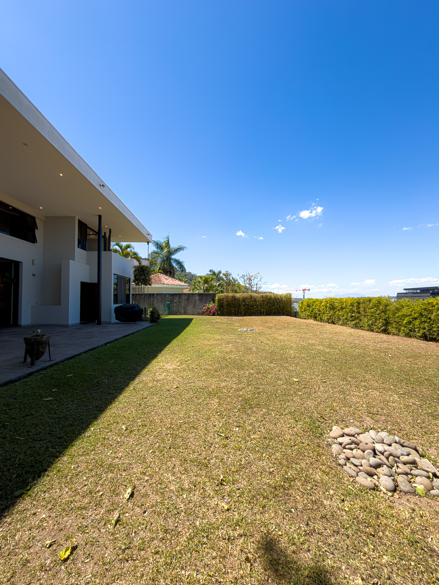 RESIDENCIA EN PORTONES DE MADRE SELVA, ANTIGUO CUSCATLÁN, LA LIBERTAD