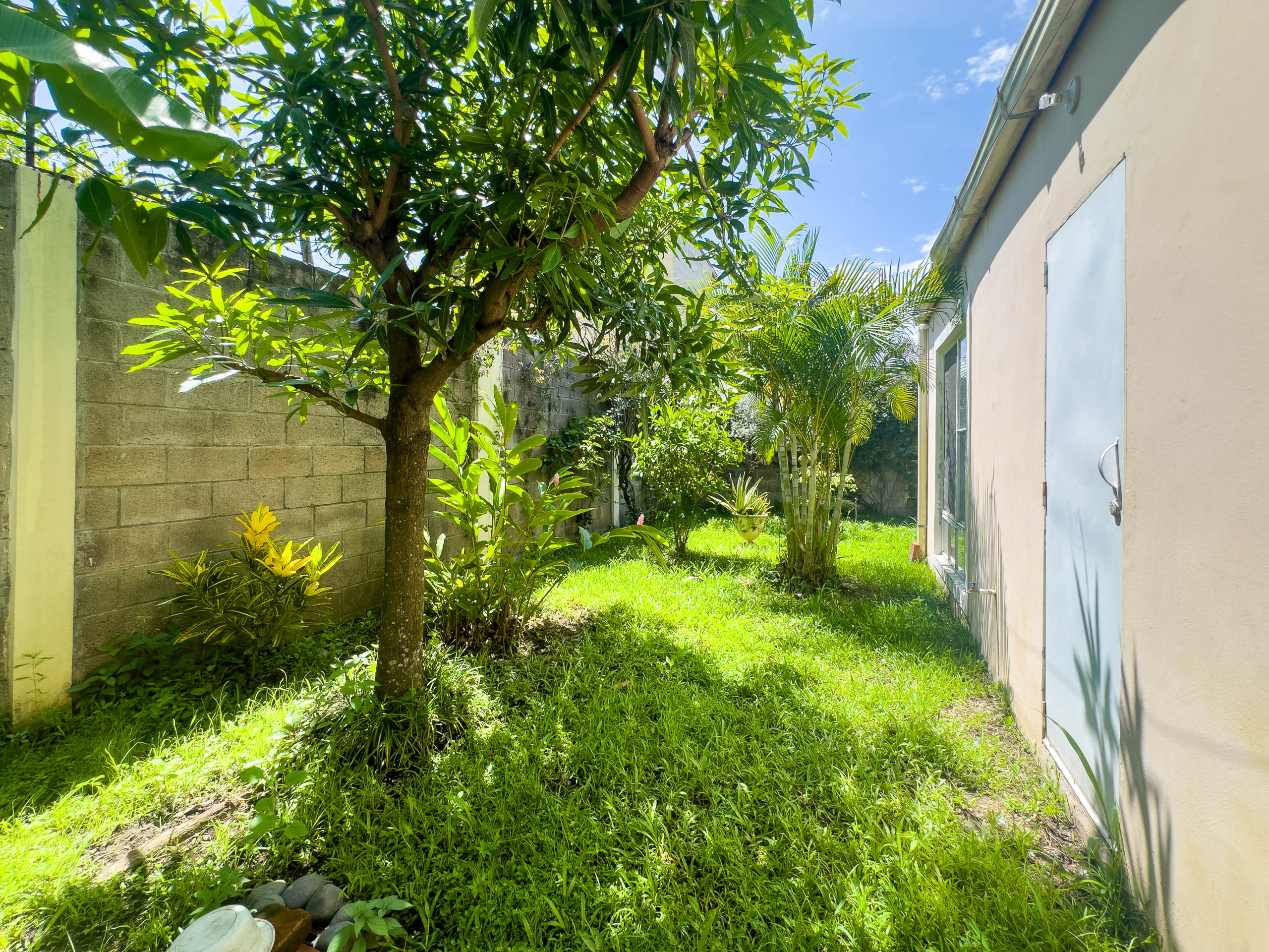 RESIDENCIA EN CIUDAD VERSALLES, VILLA PARIS, LA LIBERTAD