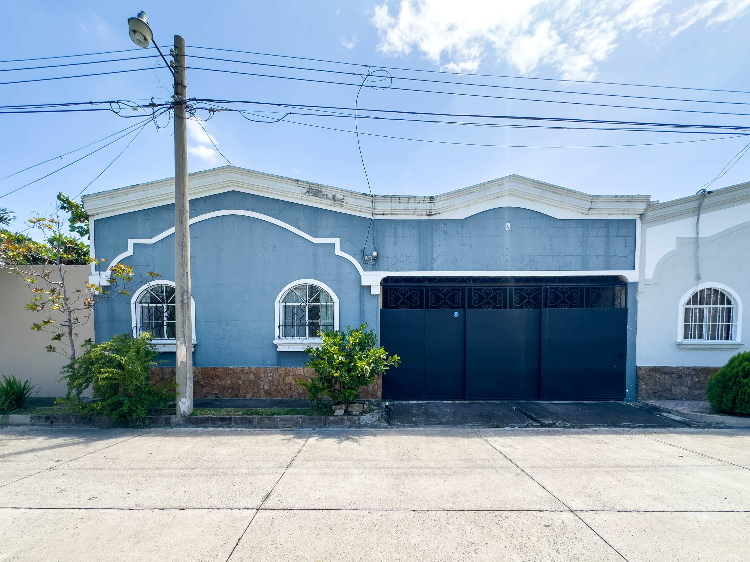 RESIDENCIA EN CIUDAD VERSALLES, VILLA PARIS, LA LIBERTAD