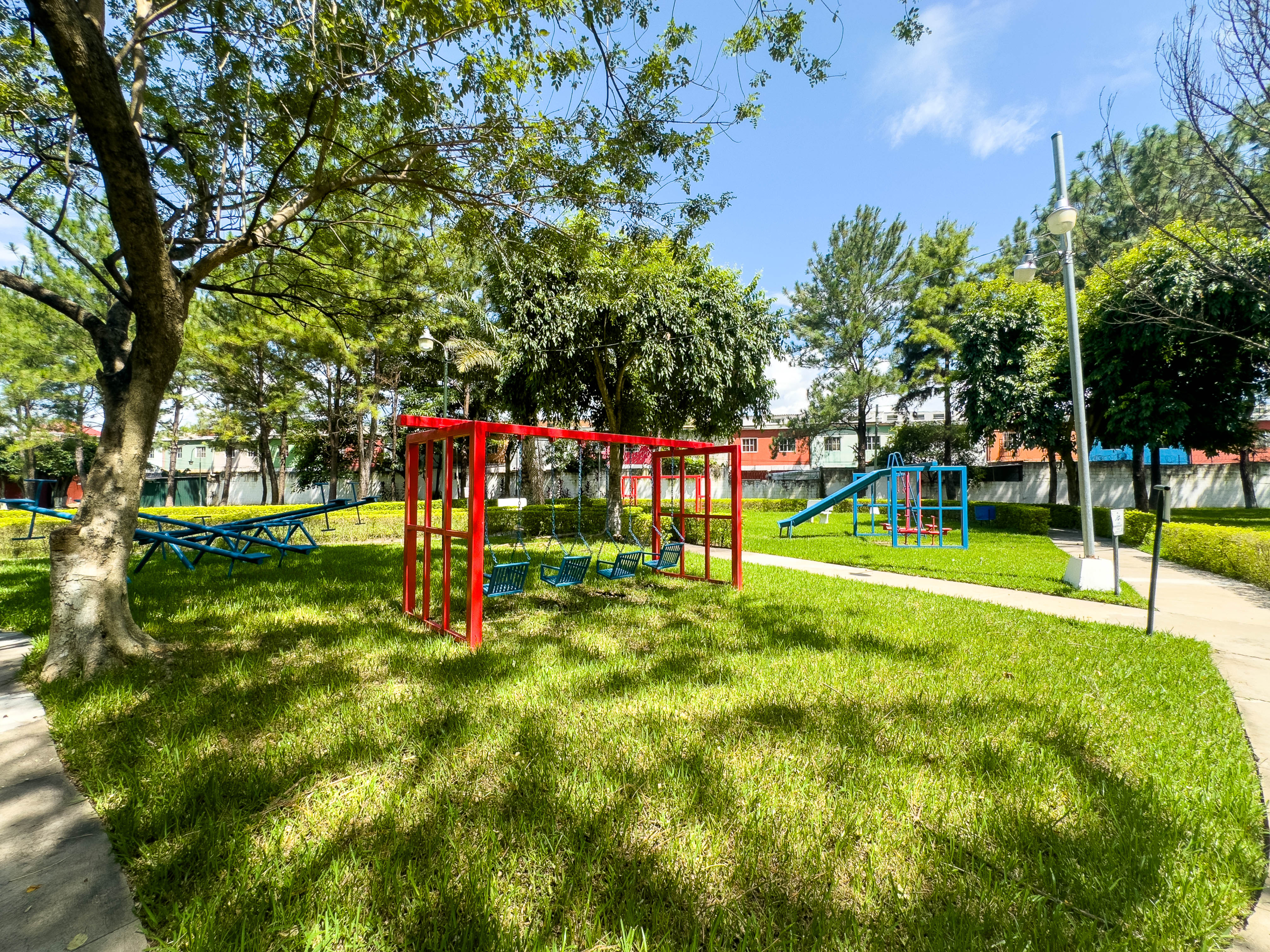 RESIDENCIA EN CIUDAD VERSALLES, VILLA PARIS, LA LIBERTAD