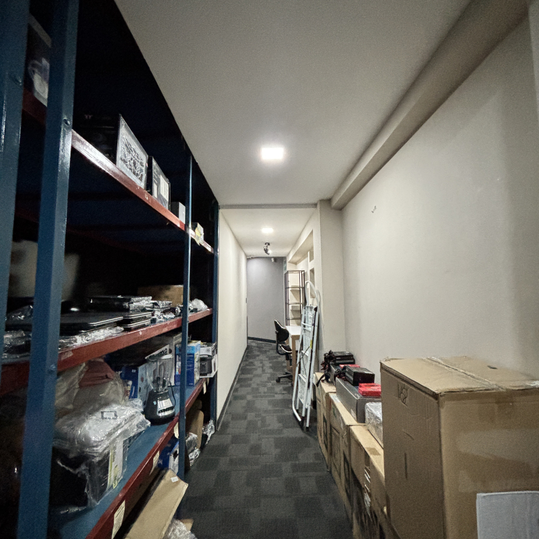 780
