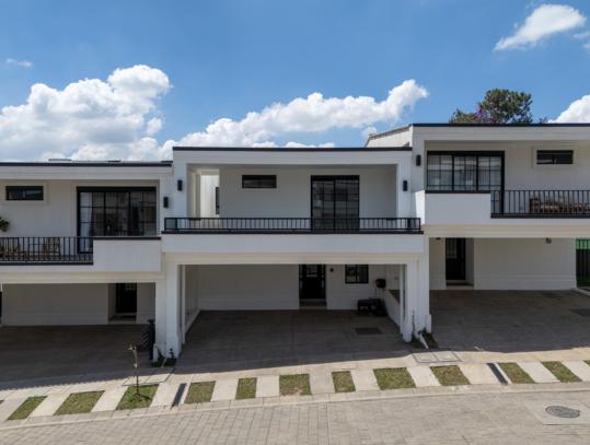 CASA A ESTRENAR EN ANTIBES, MODELO GRANDE, SAN SALVADOR
