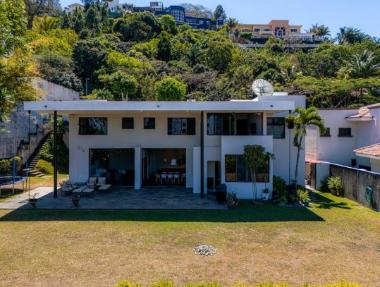 RESIDENCIA EN PORTONES DE MADRE SELVA, ANTIGUO CUSCATLÁN, LA LIBERTAD