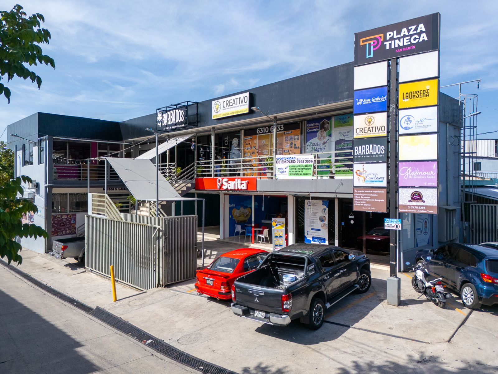 DAL463 -9 LOCALES DISPONIBLES DE 35 M² EN PLAZA TINECA, SAN MARTÍN, SAN SALVADOR