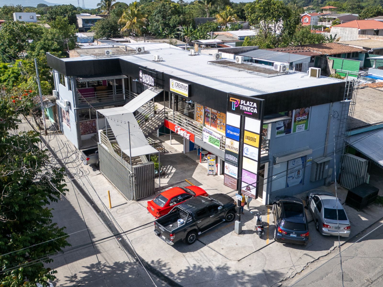 DAL463 -10 LOCALES DISPONIBLES DE 35 M² EN PLAZA TINECA, SAN MARTÍN, SAN SALVADOR