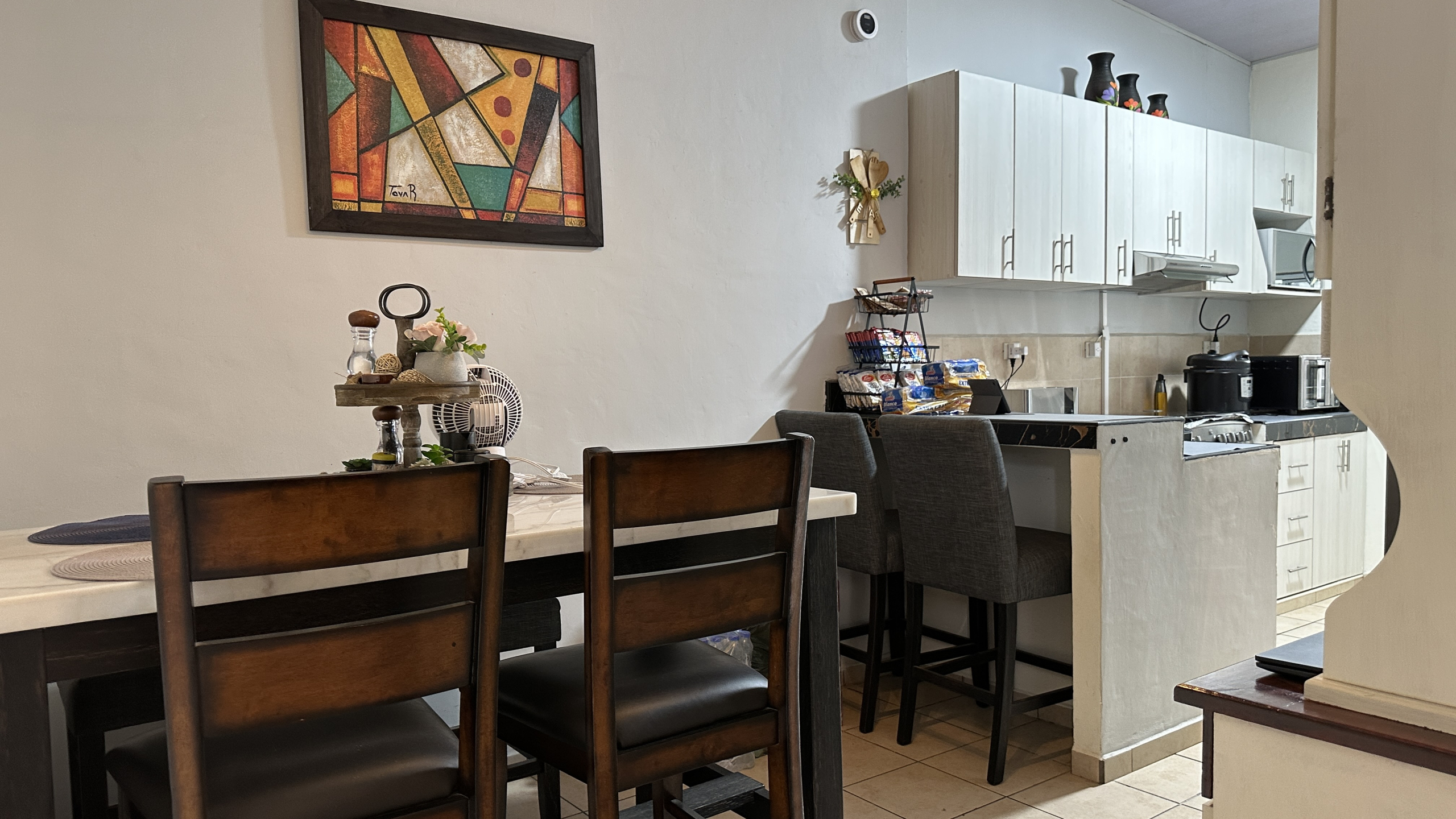 CASA REMODELADA EN CIUDAD MARSELLA Q2 -MODELO DELUXE CON TERRENO EXTENDIDO Y TERRAZA, LA LIBERTAD
