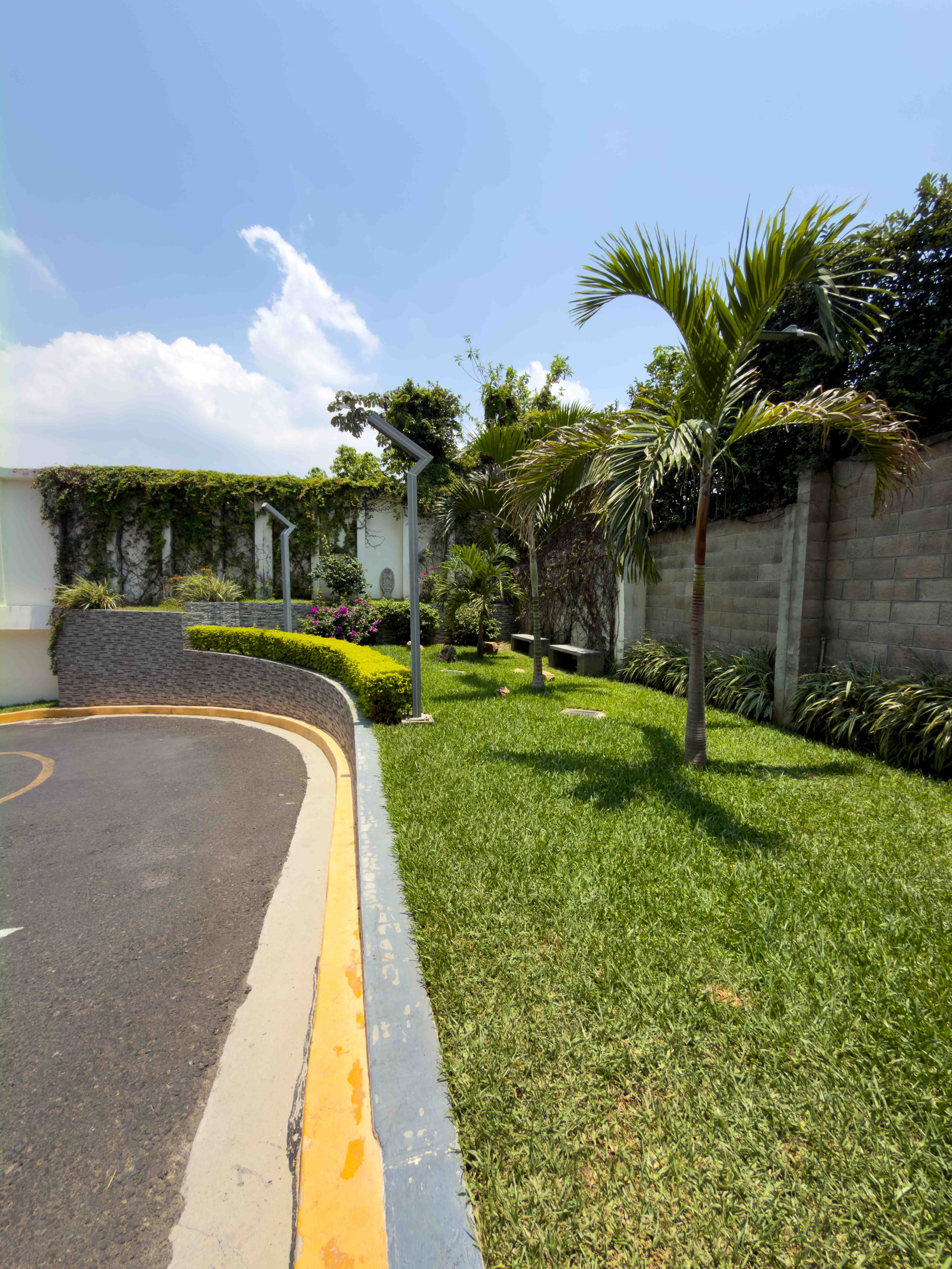 APARTAMENTO EN TORRE MALLORCA, LOMAS DE SAN FRANCISCO, SAN SALVADOR