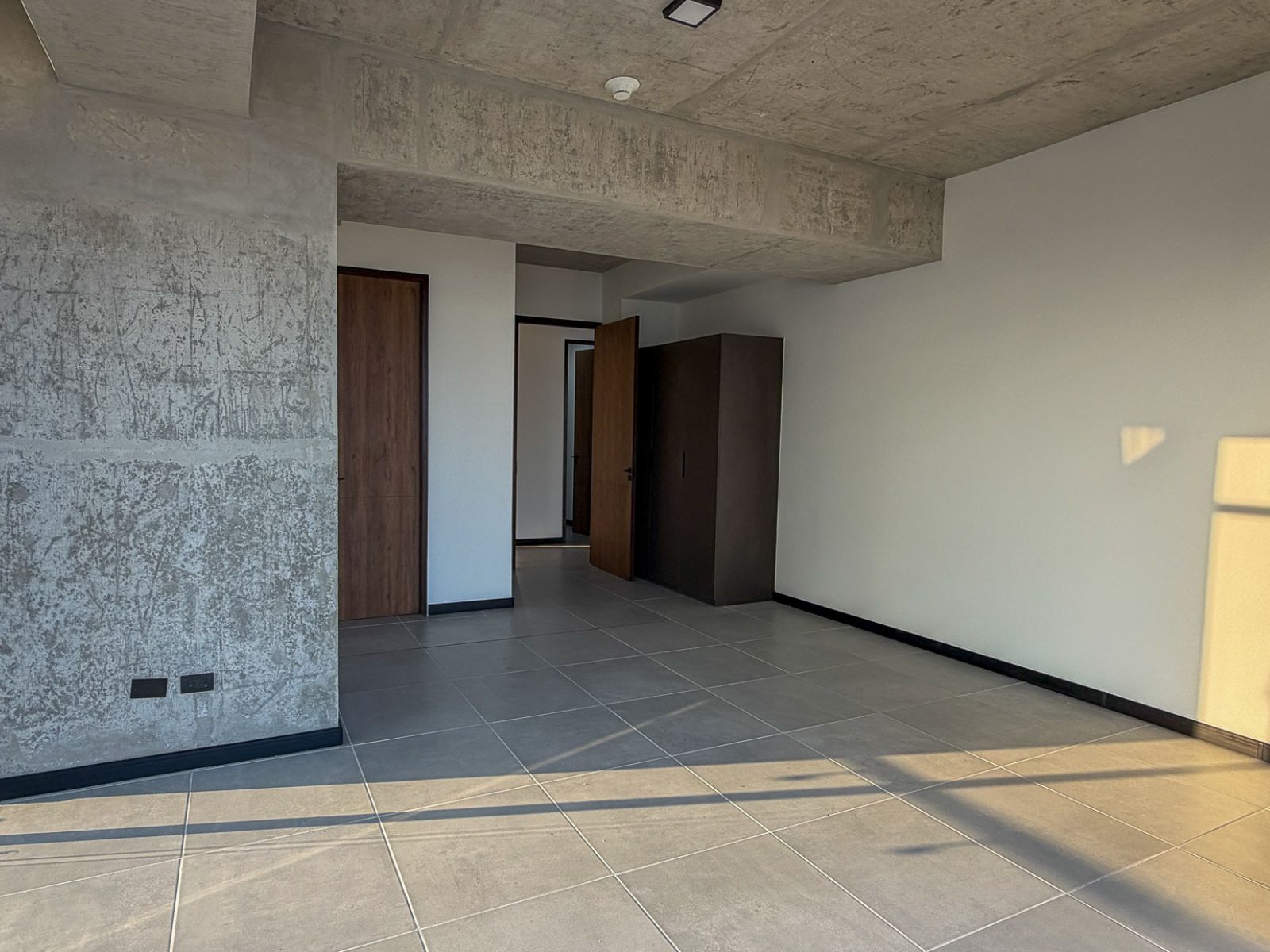 DAA839-14 APARTAMENTO CON LÍNEA BLANCA EN ALQUILER EN TORRE ART HAUS, SAN BENITO, SAN SALVADOR