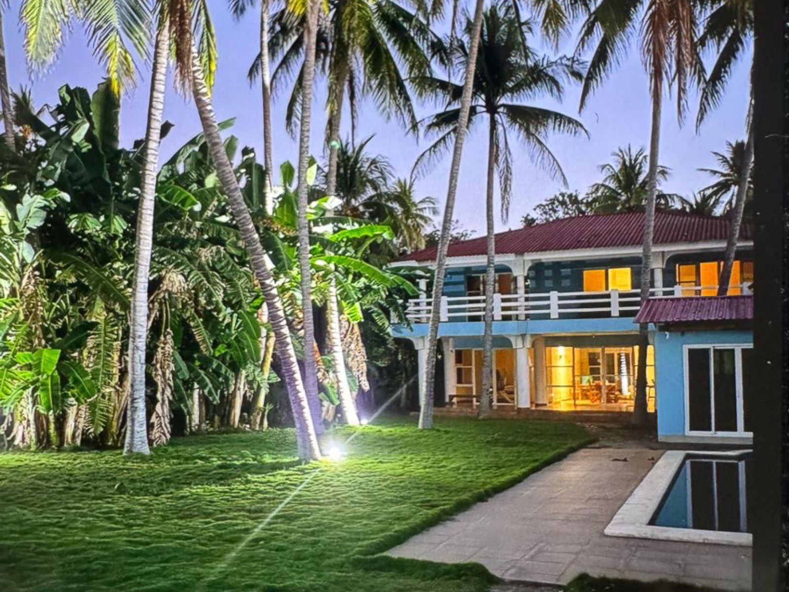 DR847- 14 CASA FRENTE AL MAR EN SAN BLAS, LA LIBERTAD