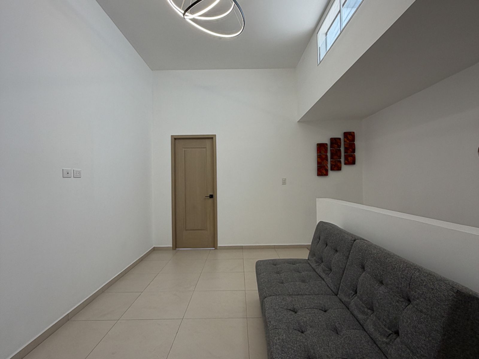 DAR837-27 RESIDENCIA AMUEBLADA EN ANTIBES I, COLONIA ESCALÓN, SAN SALVADOR