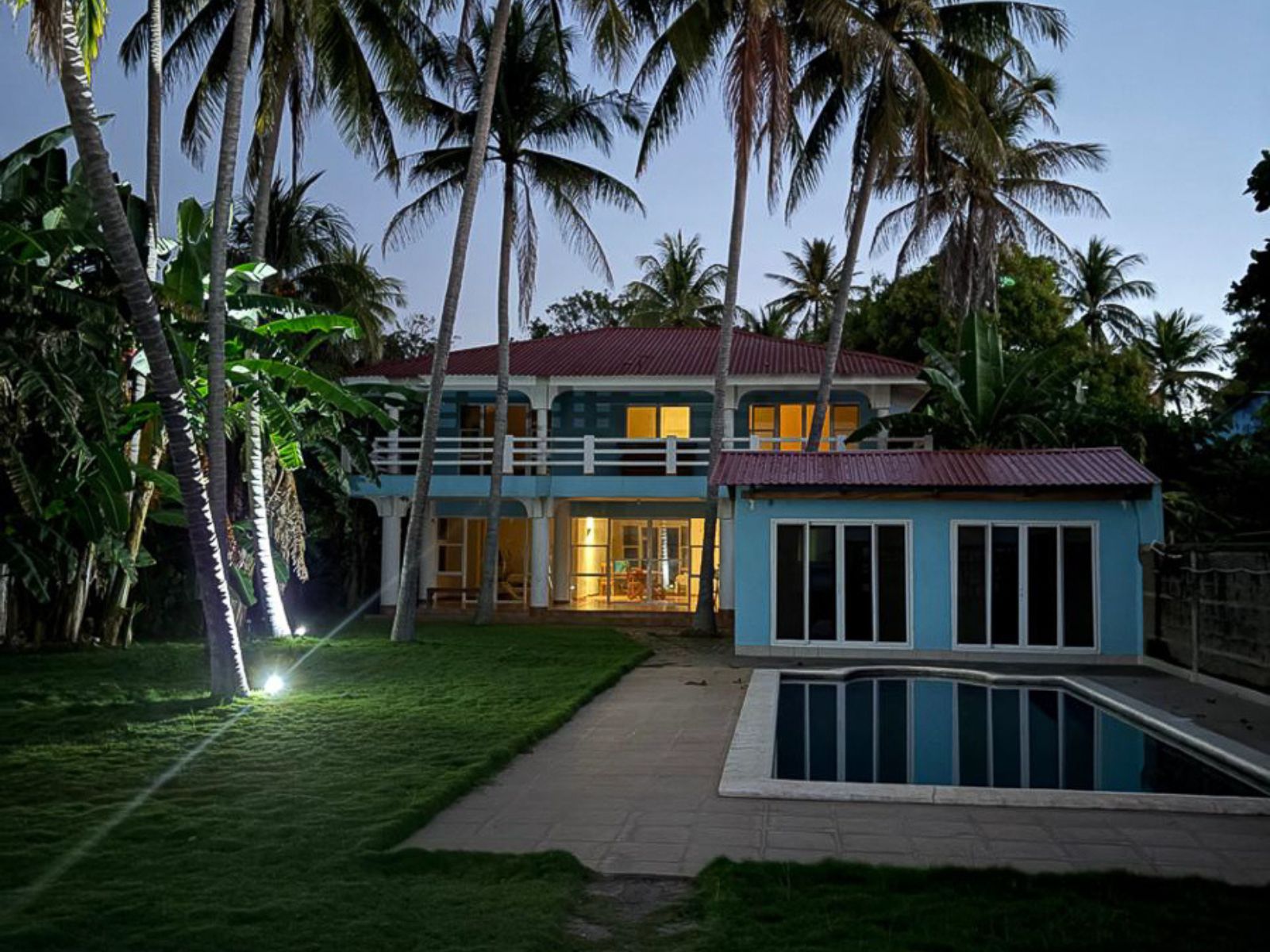 DR847- 22 CASA FRENTE AL MAR EN SAN BLAS, LA LIBERTAD