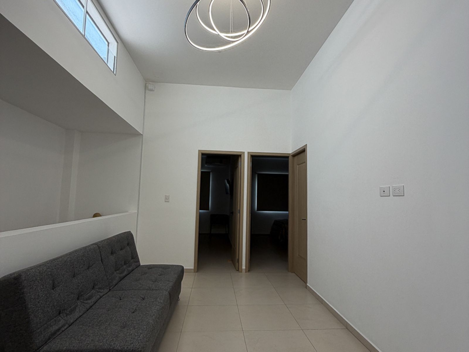 DAR837-18 RESIDENCIA AMUEBLADA EN ANTIBES I, COLONIA ESCALÓN, SAN SALVADOR