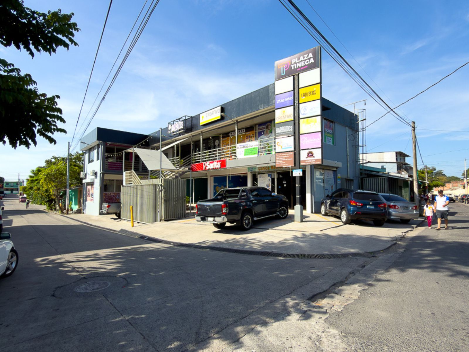 DAL463 -7 LOCALES DISPONIBLES DE 35 M² EN PLAZA TINECA, SAN MARTÍN, SAN SALVADOR