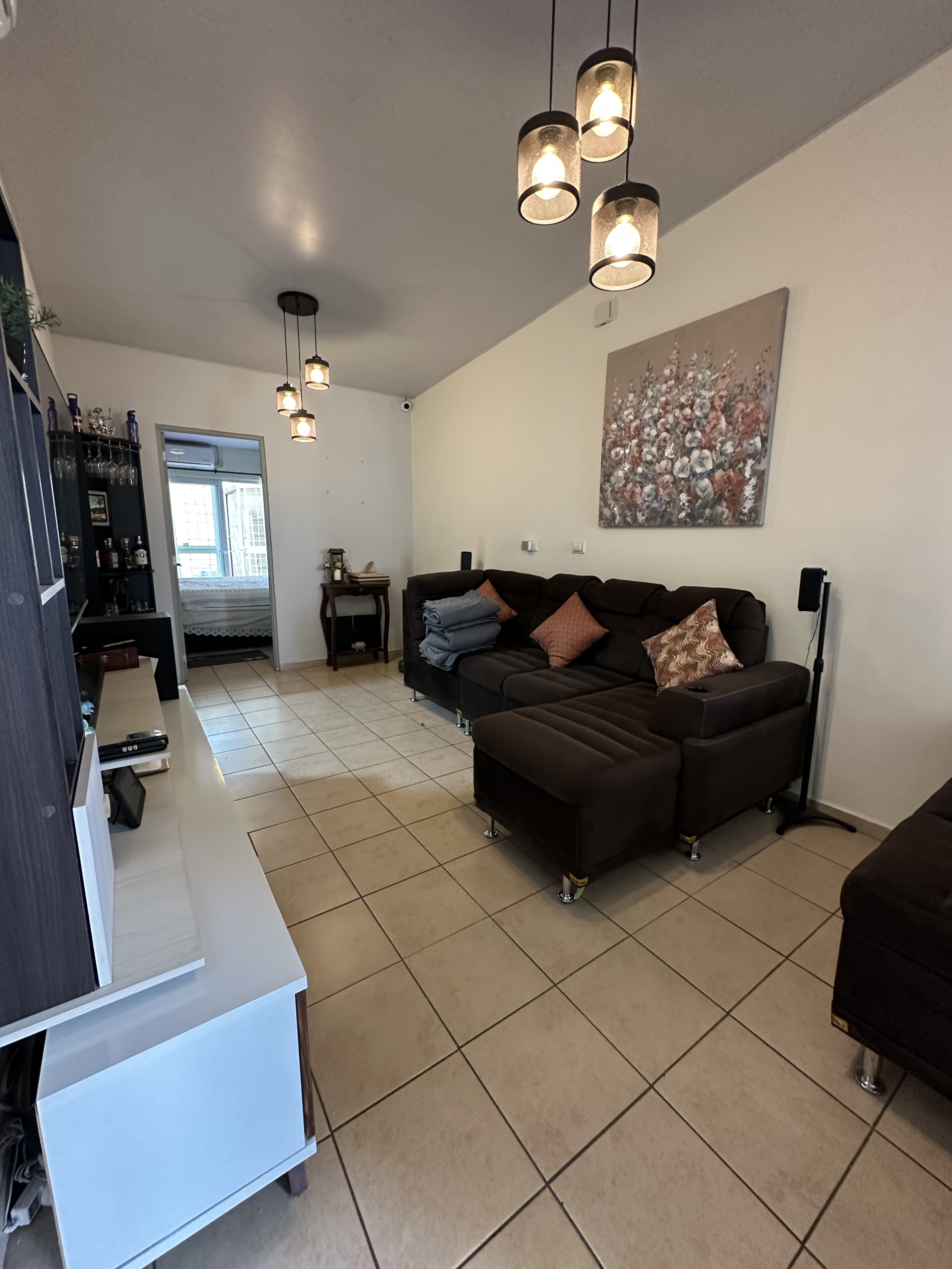 CASA REMODELADA EN CIUDAD MARSELLA Q2 -MODELO DELUXE CON TERRENO EXTENDIDO Y TERRAZA, LA LIBERTAD