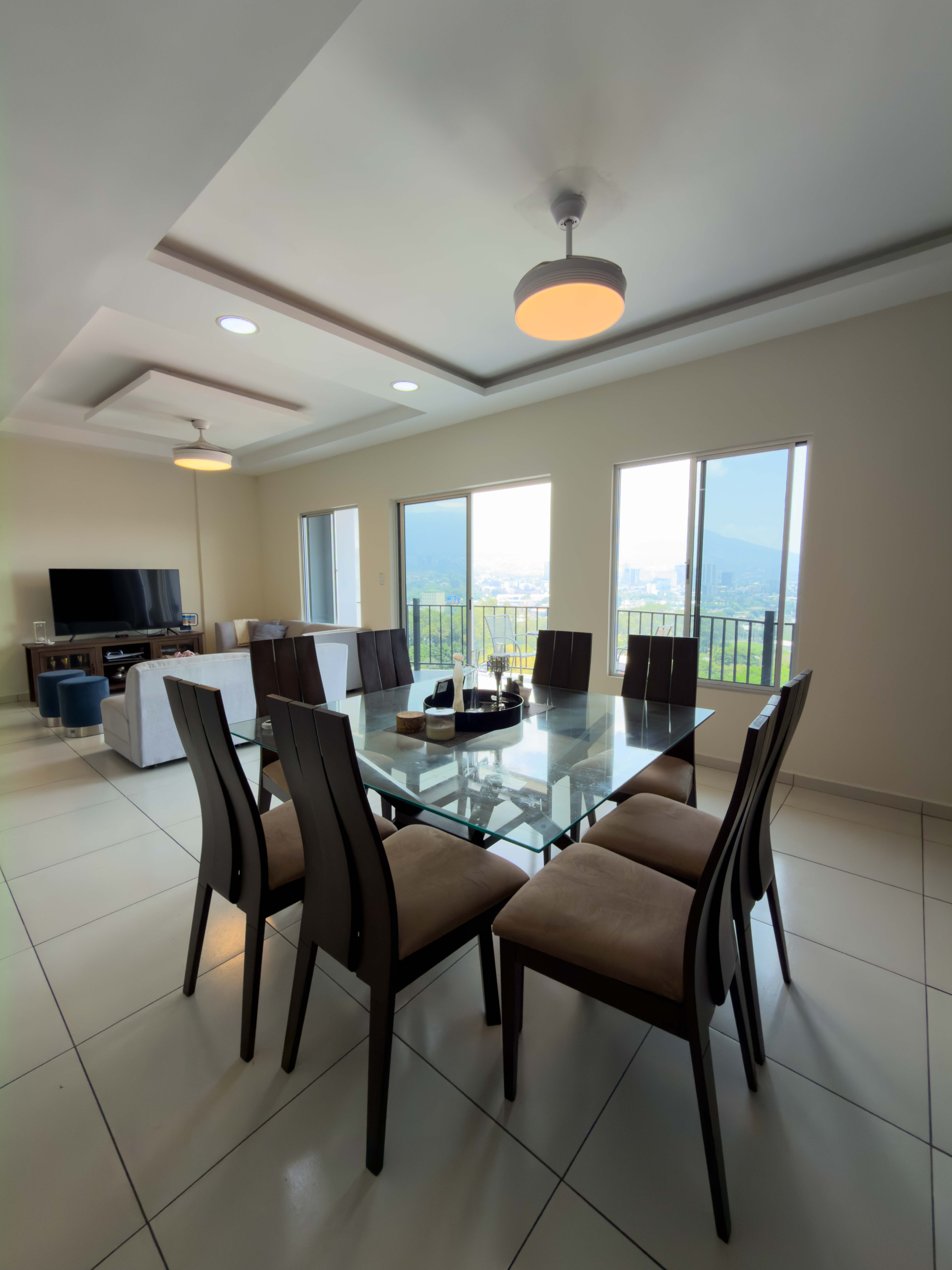 APARTAMENTO EN TORRE MALLORCA, LOMAS DE SAN FRANCISCO, SAN SALVADOR