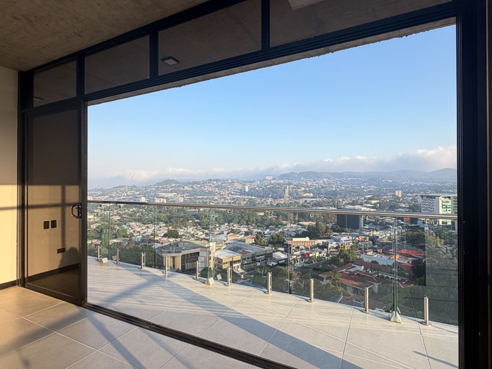 DAA839-1 APARTAMENTO CON LÍNEA BLANCA EN ALQUILER EN TORRE ART HAUS, SAN BENITO, SAN SALVADOR
