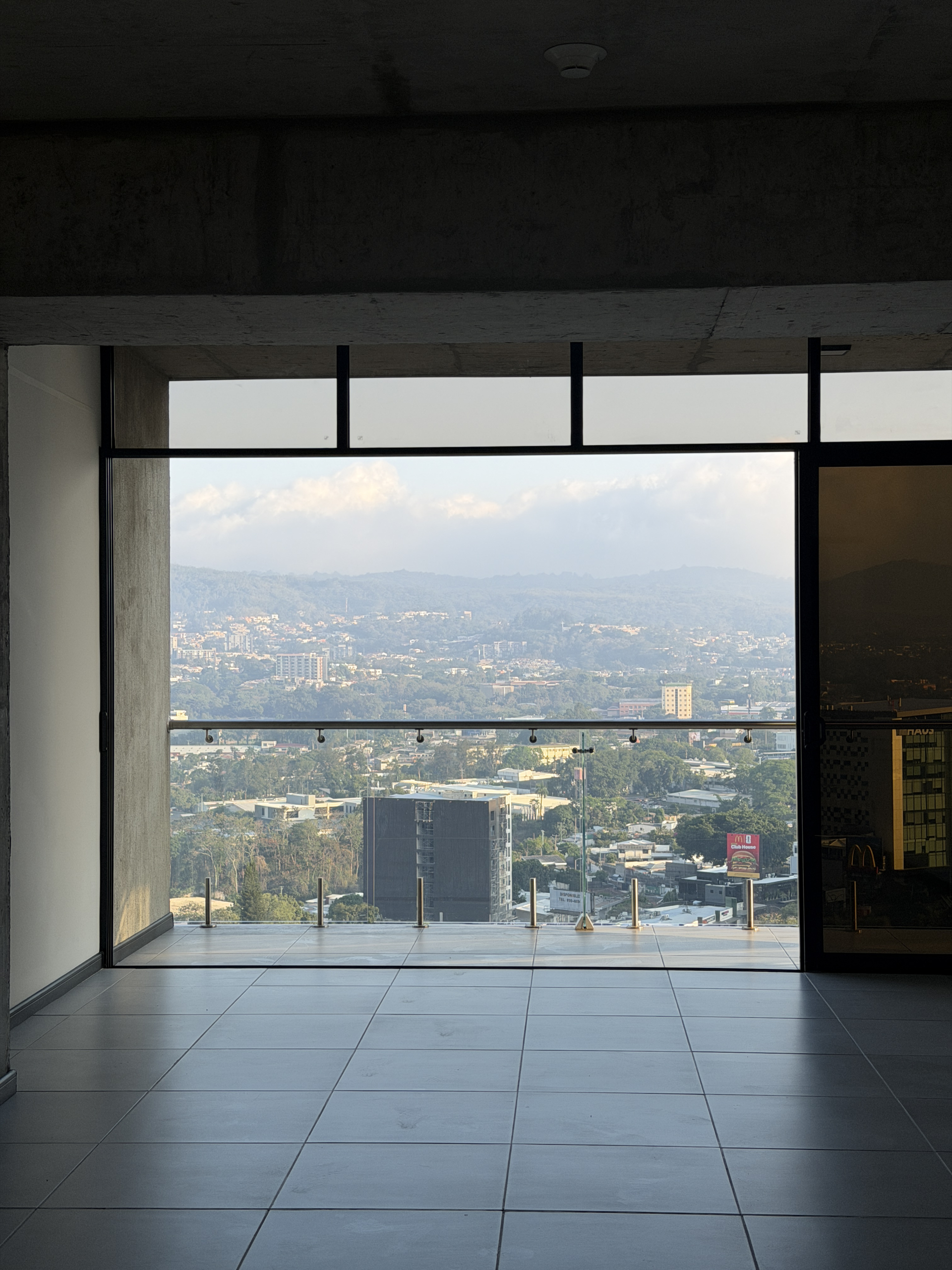 APARTAMENTO CON LÍNEA BLANCA EN ALQUILER EN TORRE ART HAUS, SAN BENITO, SAN SALVADOR