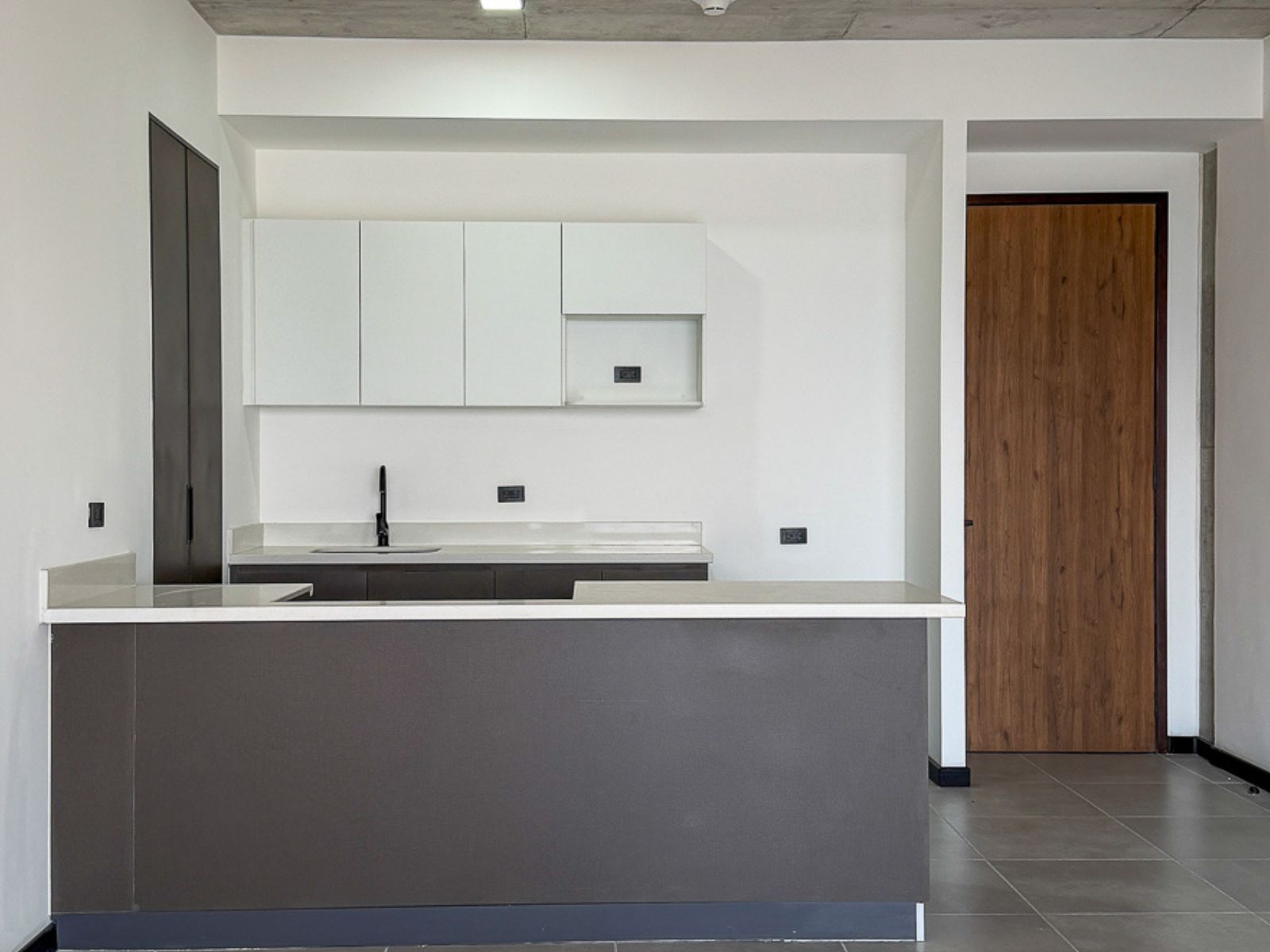 DAA839-8 APARTAMENTO CON LÍNEA BLANCA EN ALQUILER EN TORRE ART HAUS, SAN BENITO, SAN SALVADOR