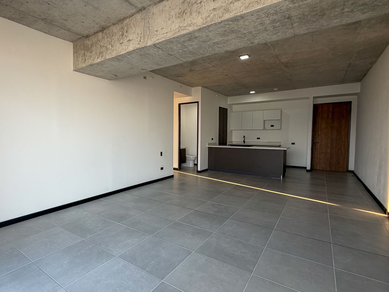 DAA839-9 APARTAMENTO CON LÍNEA BLANCA EN ALQUILER EN TORRE ART HAUS, SAN BENITO, SAN SALVADOR