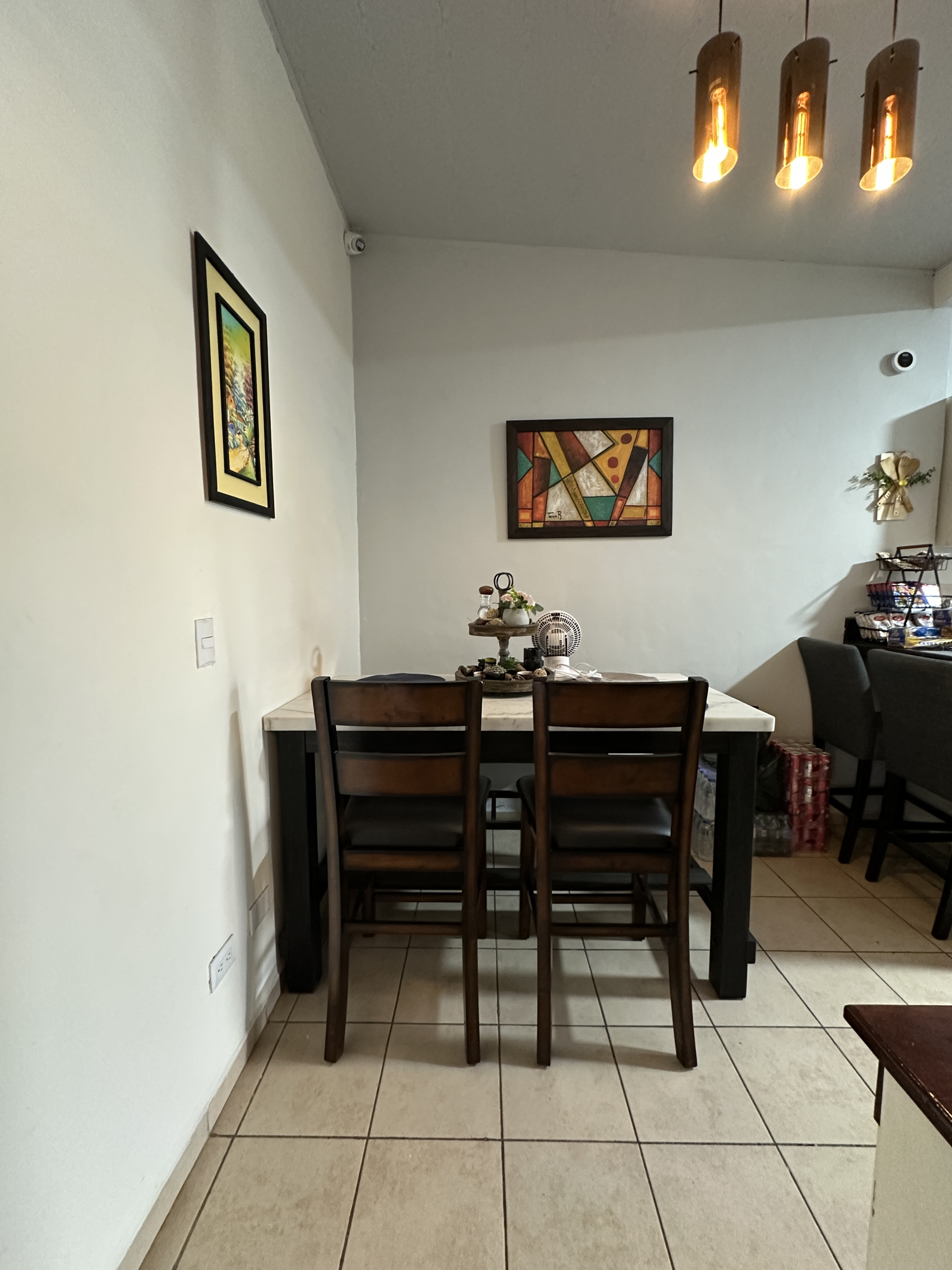 CASA REMODELADA EN CIUDAD MARSELLA Q2 -MODELO DELUXE CON TERRENO EXTENDIDO Y TERRAZA, LA LIBERTAD