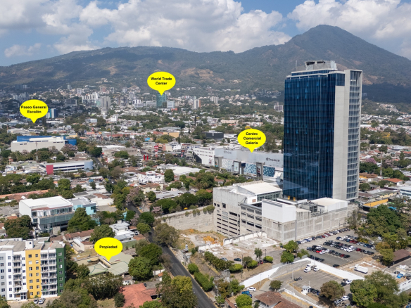 PROPIEDAD PARA DESARROLLO INMOBILIARIO EN AV. OLÍMPICA, COLONIA ESCALÓN, SAN SALVADOR