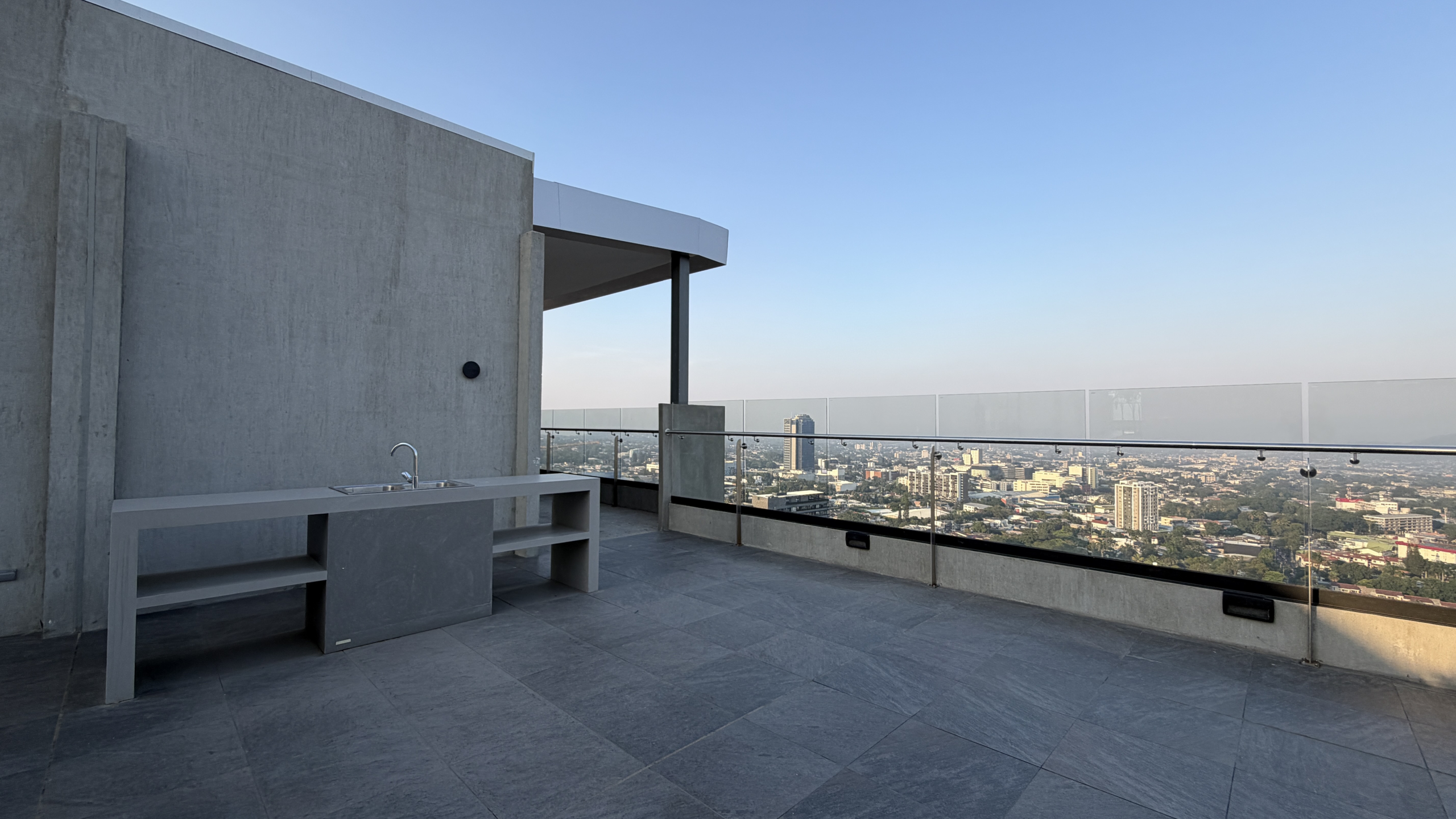 APARTAMENTO CON LÍNEA BLANCA EN ALQUILER EN TORRE ART HAUS, SAN BENITO, SAN SALVADOR