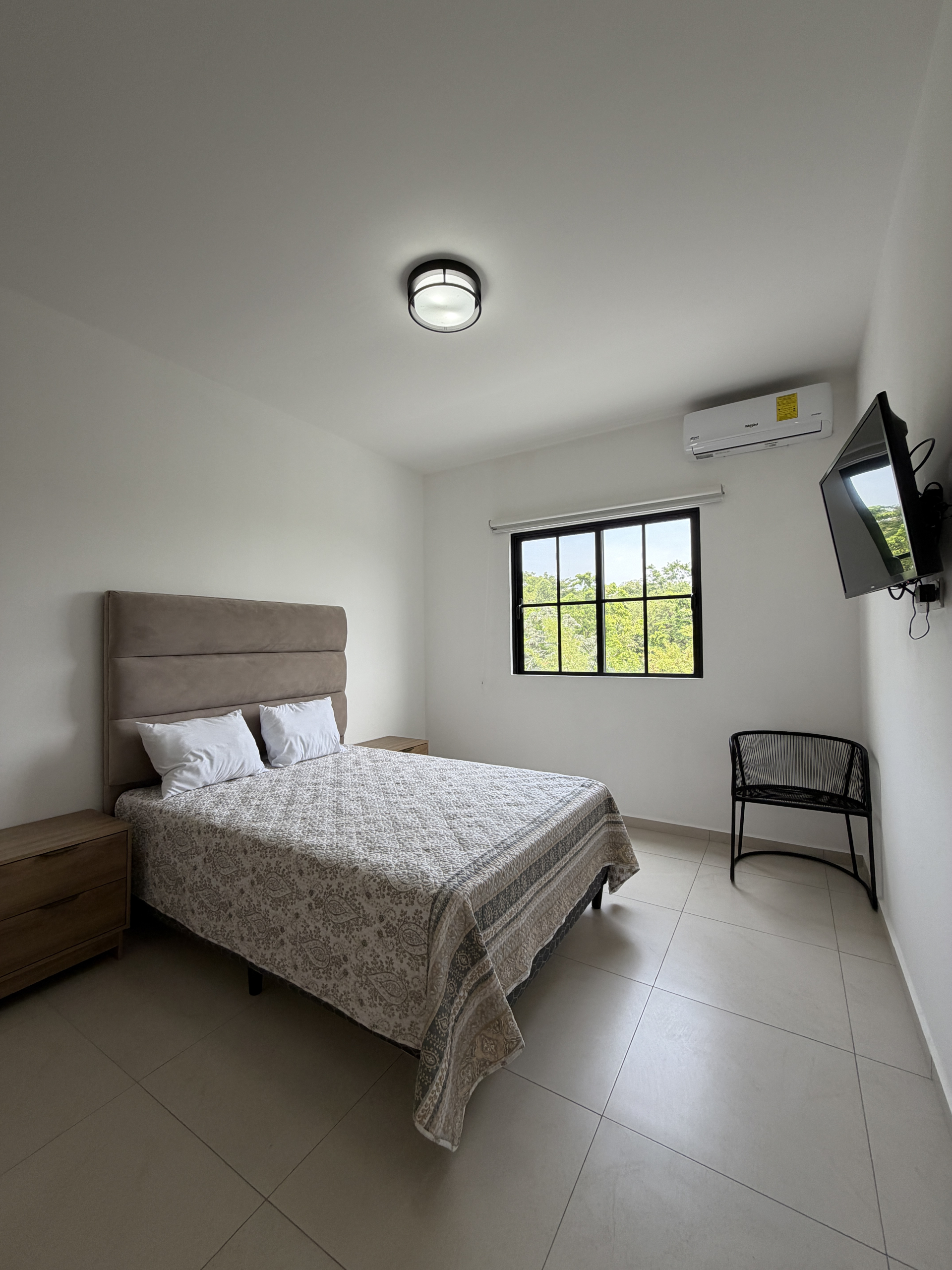 RESIDENCIA AMUEBLADA EN ANTIBES I, COLONIA ESCALÓN, SAN SALVADOR