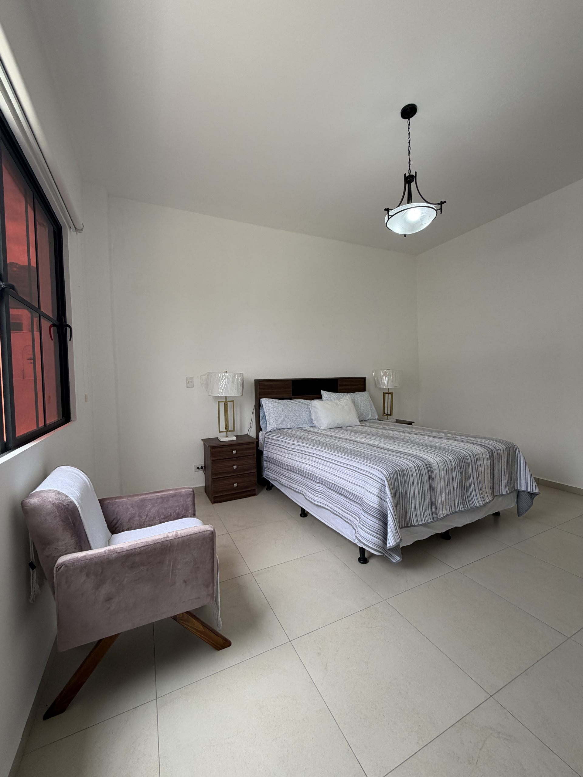 RESIDENCIA AMUEBLADA EN ANTIBES I, COLONIA ESCALÓN, SAN SALVADOR