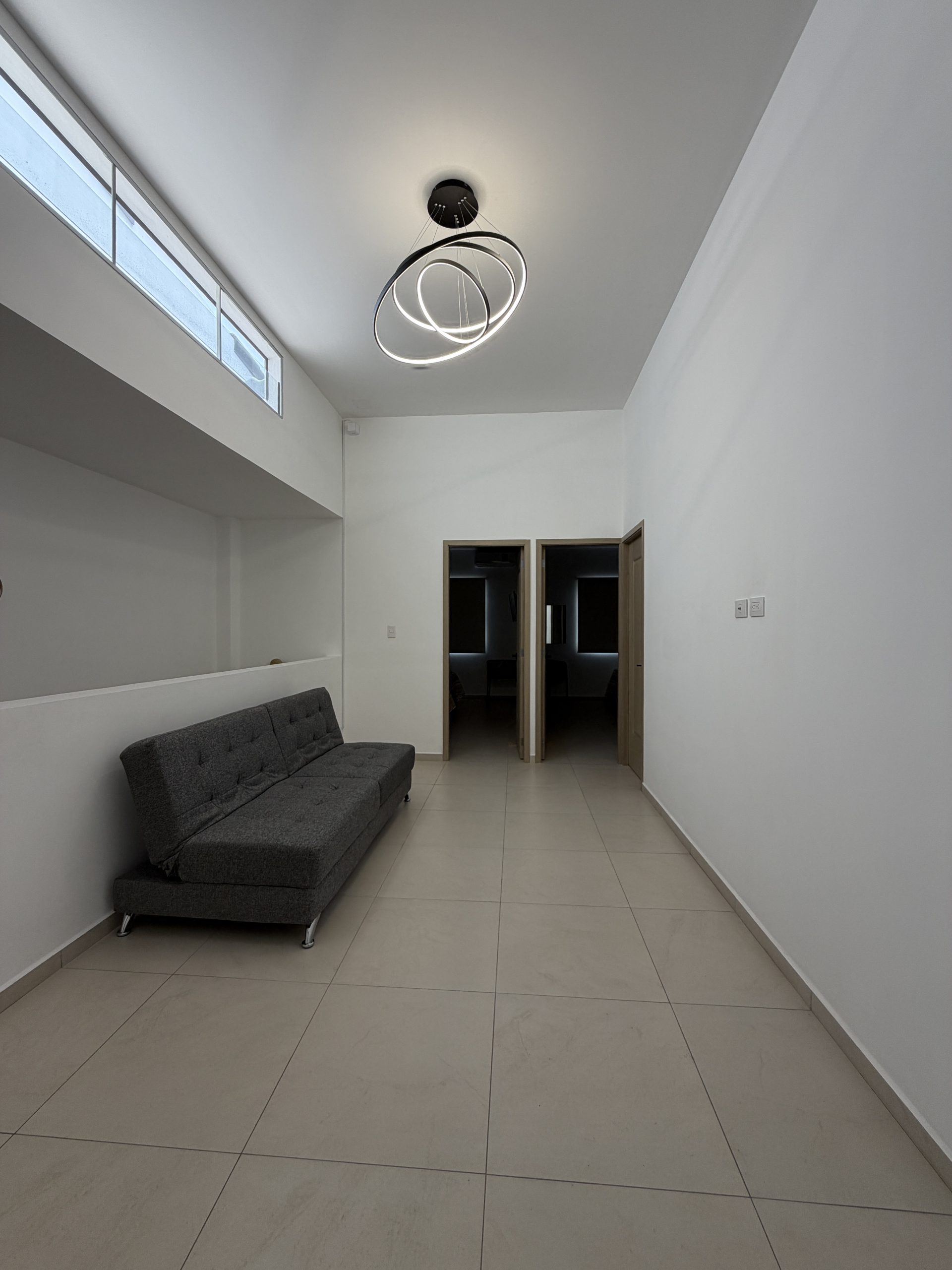 RESIDENCIA AMUEBLADA EN ANTIBES I, COLONIA ESCALÓN, SAN SALVADOR