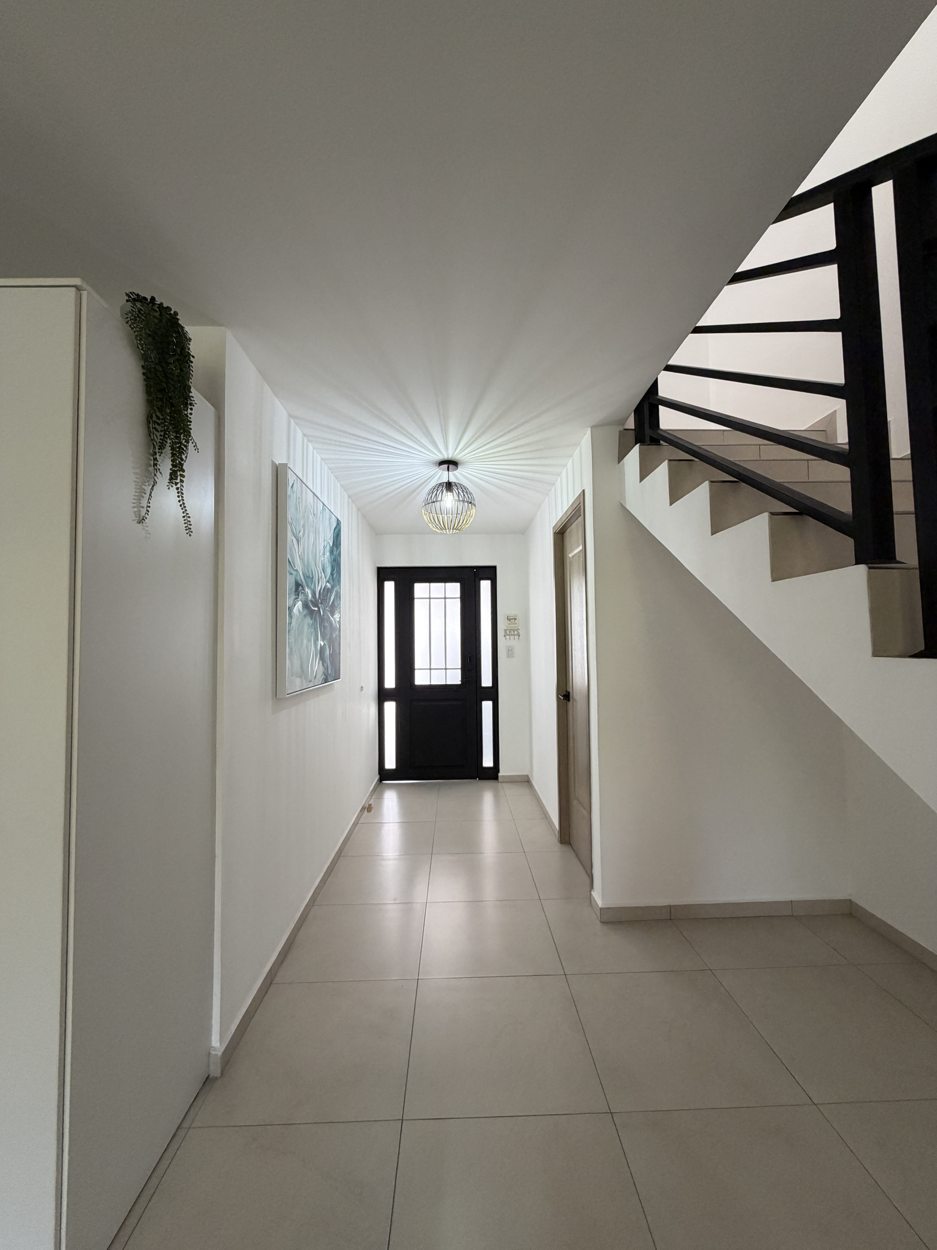 RESIDENCIA AMUEBLADA EN ANTIBES I, COLONIA ESCALÓN, SAN SALVADOR