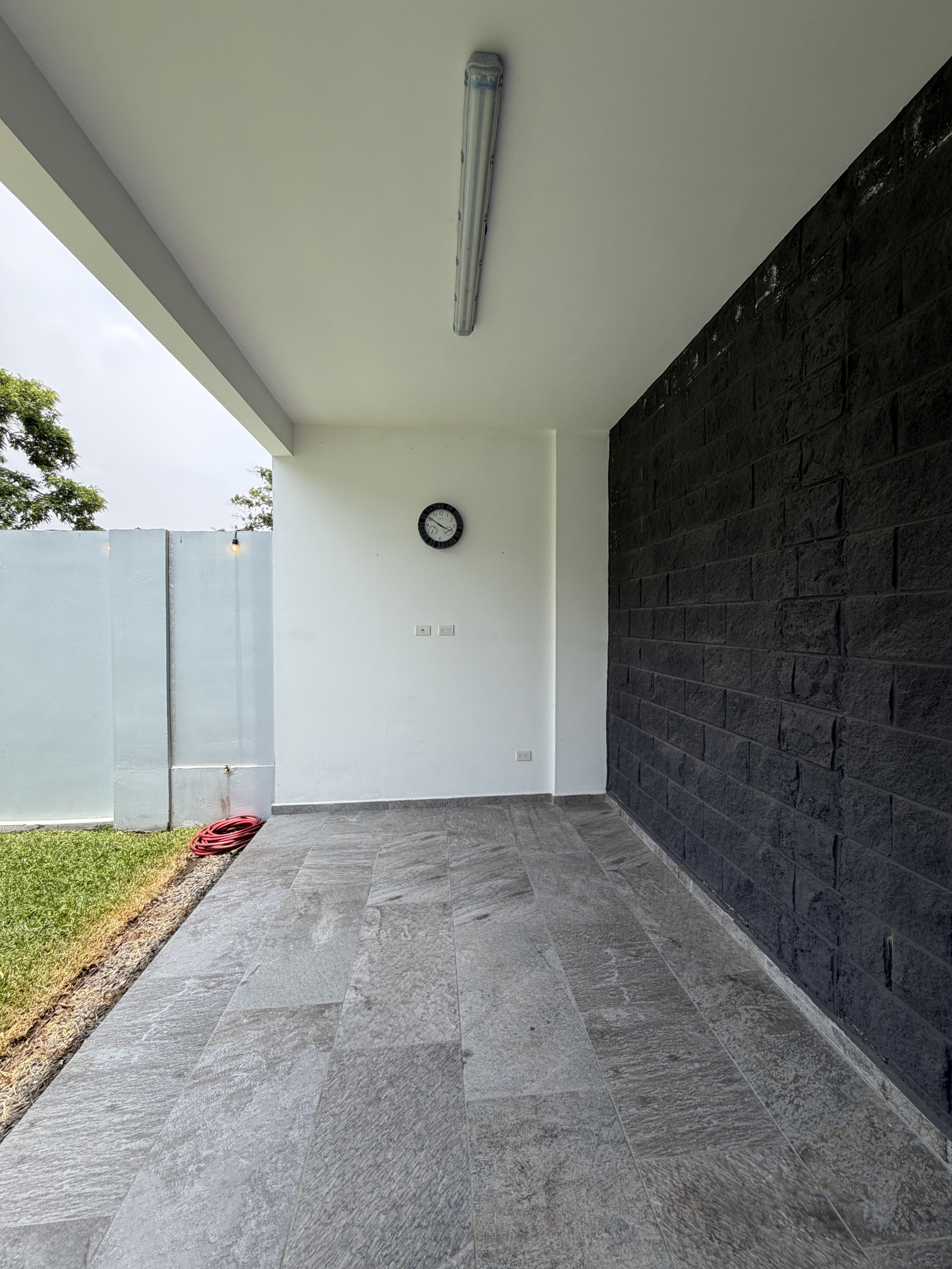 RESIDENCIA AMUEBLADA EN ANTIBES I, COLONIA ESCALÓN, SAN SALVADOR