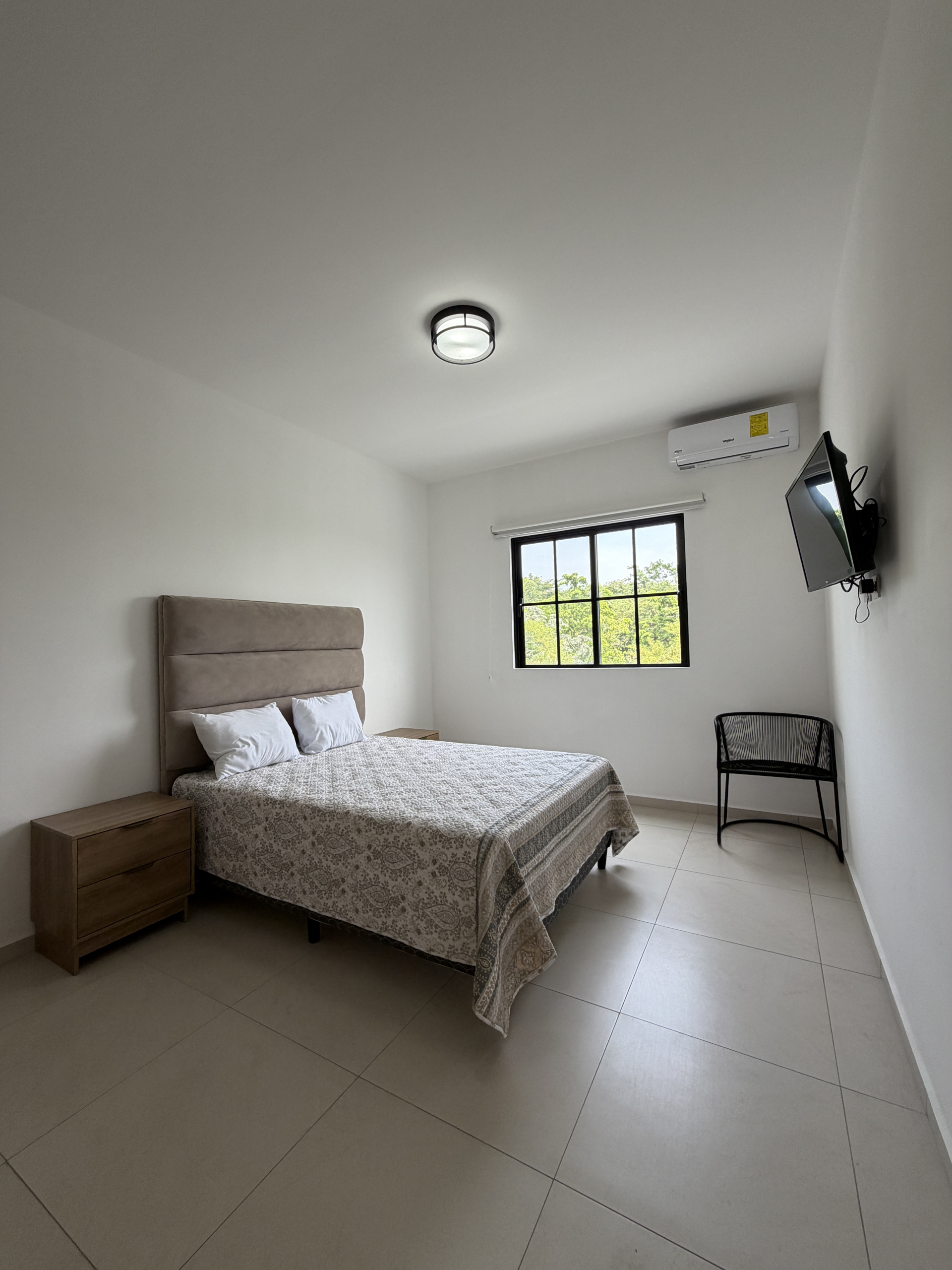 RESIDENCIA AMUEBLADA EN ANTIBES I, COLONIA ESCALÓN, SAN SALVADOR
