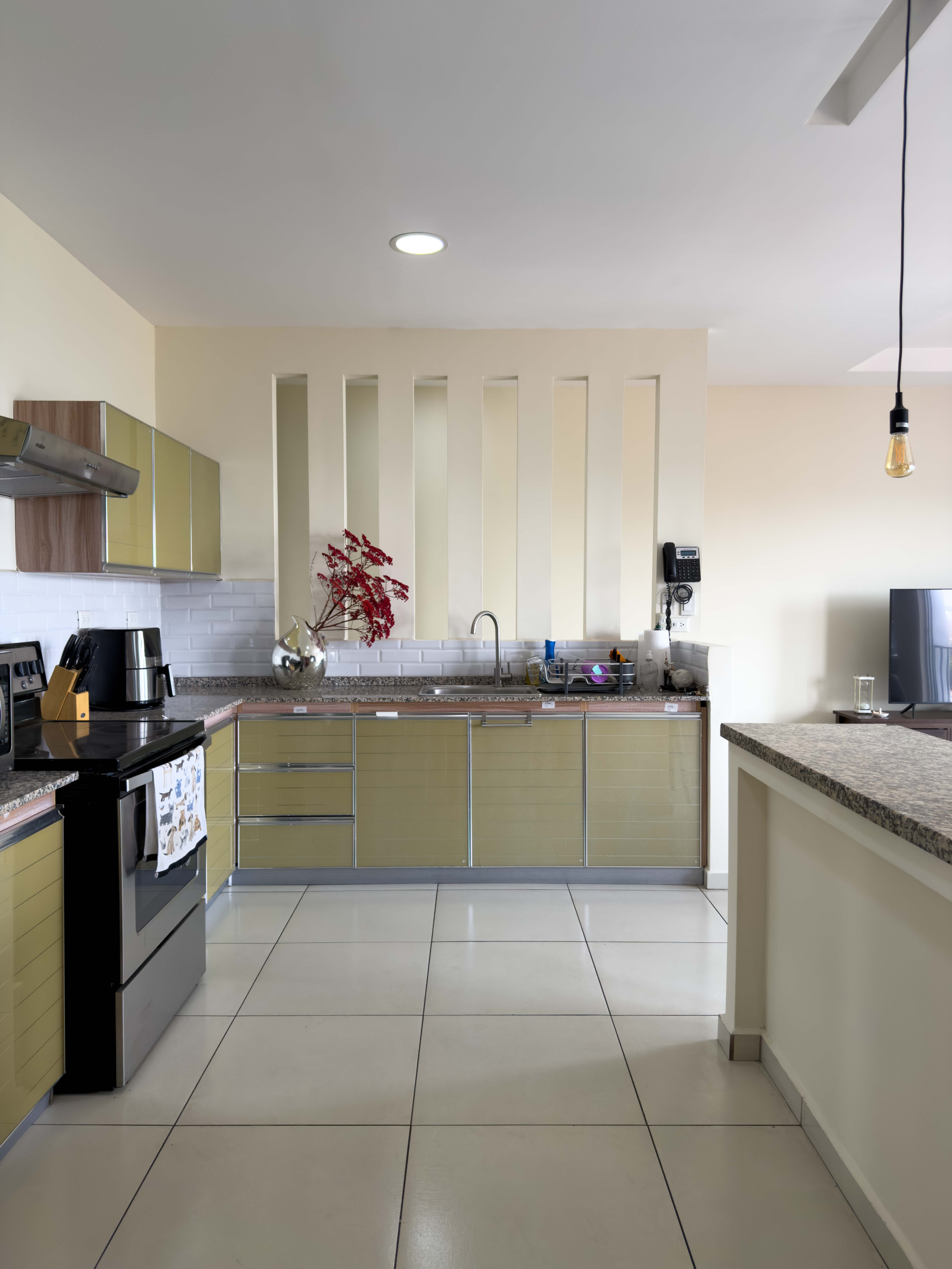APARTAMENTO EN TORRE MALLORCA, LOMAS DE SAN FRANCISCO, SAN SALVADOR