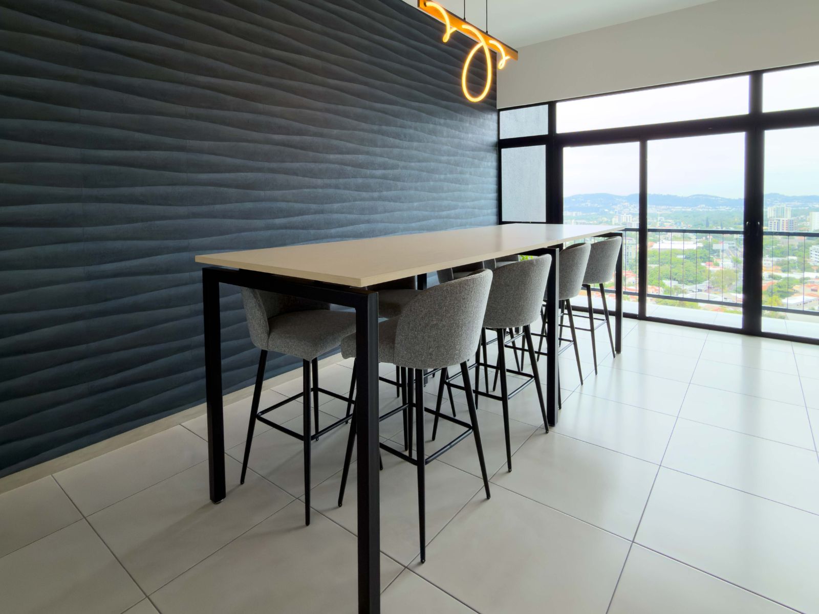 DAA851- 12 APARTAMENTO EN TORRE AVITAT DÚO NIVEL 4, COLONIA ESCALÓN, SAN SALVADOR