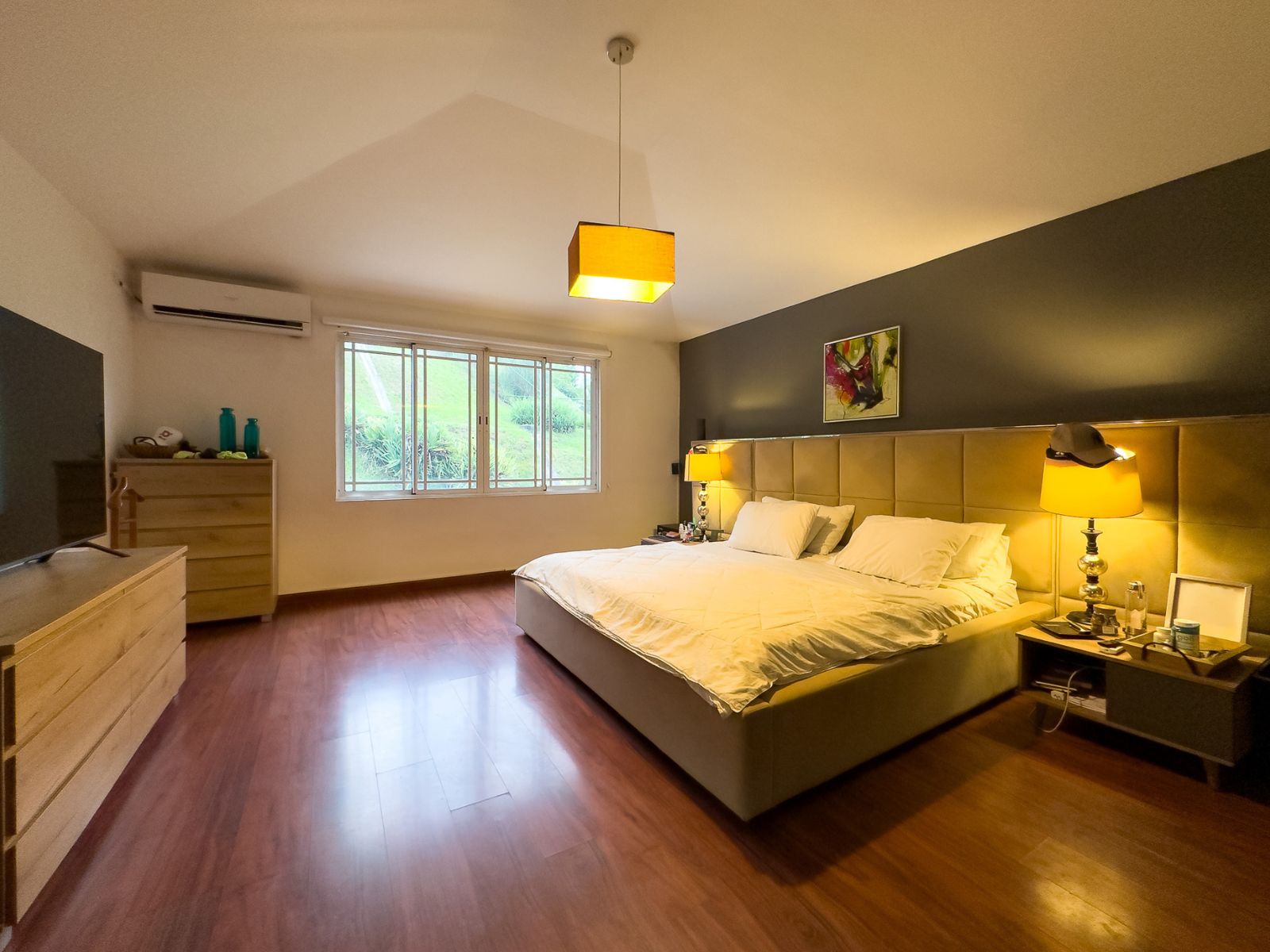 RESIDENCIA EXCLUSIVA EN NUEVO CUSCATLÁN