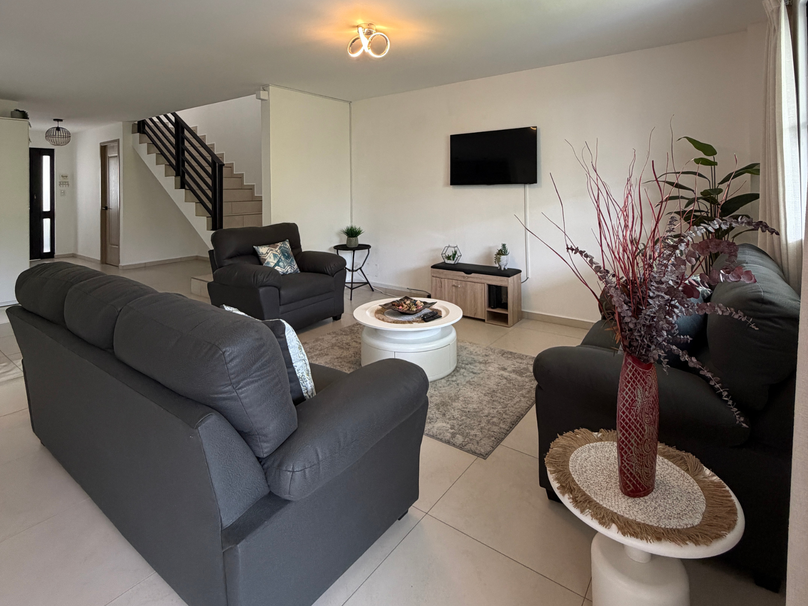 DR853-28 RESIDENCIA AMUEBLADA EN ANTIBES l, COLONIA ESCALON, SAN SALVADOR