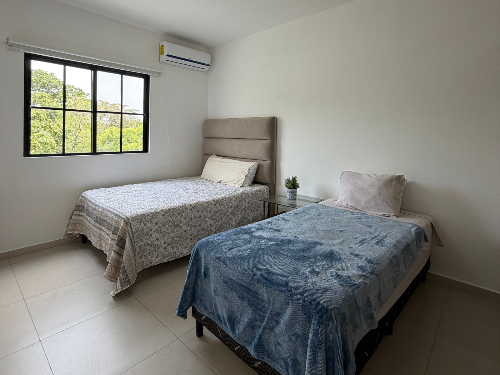 DR853-7 RESIDENCIA AMUEBLADA EN ANTIBES l, COLONIA ESCALON, SAN SALVADOR