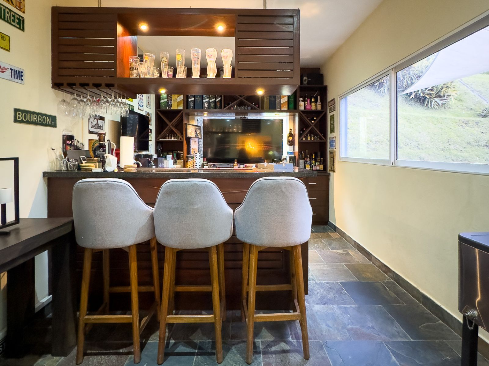 RESIDENCIA EXCLUSIVA EN NUEVO CUSCATLÁN