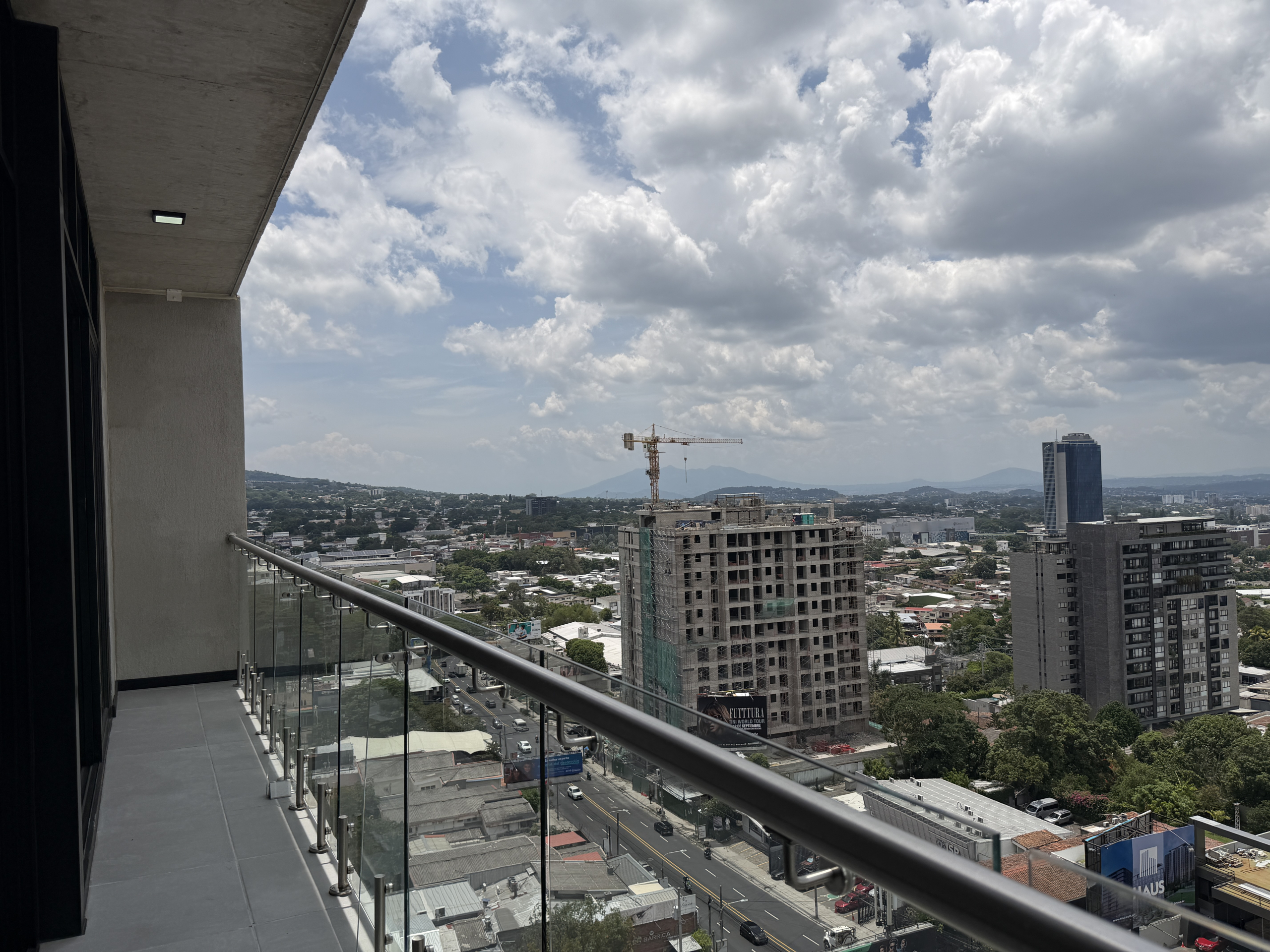 DAA850-15 APARTAMENTO CON LÍNEA BLANCA EN ART HAUS, SAN BENITO, SAN SALVADOR