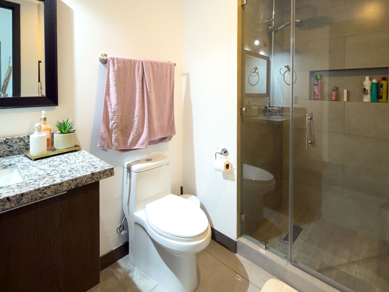 DAA857-19 APARTAMENTO EN PUERTA DEL ALMA lll, ANTIGUO CUSCATLAN, LA LIBERTAD